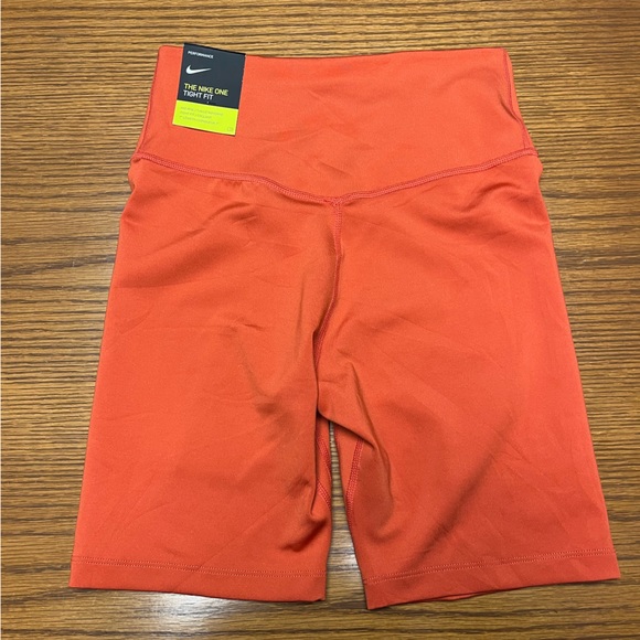 Nike Running Shorts - Picture 2 of 4
